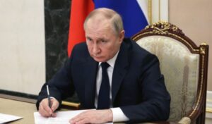 Forbes Analysis: “Putin’s Days Are Numbered” — Scenarios, the Ceaușescu Model, and Collapse Fears