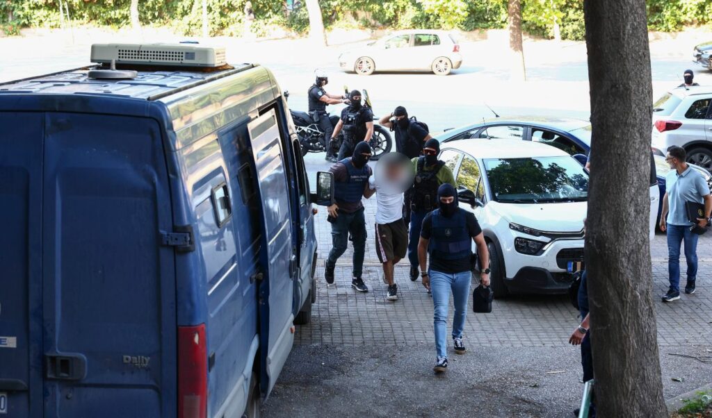 Thessaloniki murder: Suspect invokes silence as anti-terror unit hunts mastermind