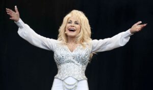 Dolly Parton dead at 80: Trump orders flags at half-staff for a week
