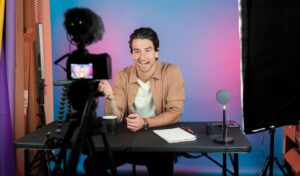 Influencers: How social media created a new profession — and how much they earn per post and story