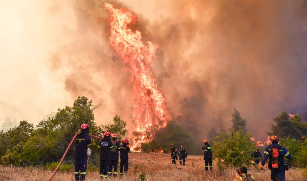 Greece wildfire alert: “Hot-Dry-Windy” phenomenon threatens 27 regions