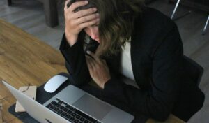 Workplace complaints surge 43% in 2025, violations reach 23%