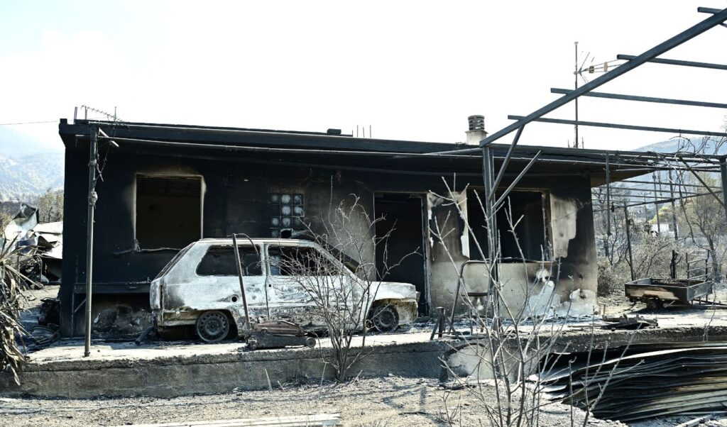 100% compensation for fire-damaged homes and businesses in Greece