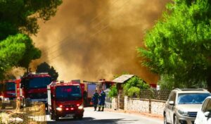 Greece wildfires: 100% compensation & €500 rent aid for fire victims