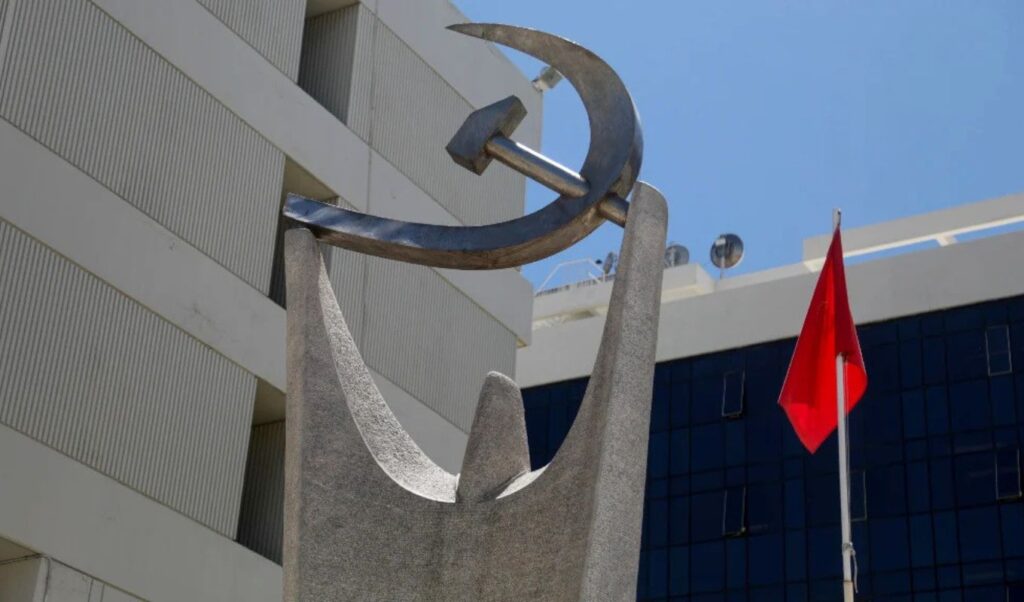 KKE slams ND, PASOK and ELAS over corruption rivalry