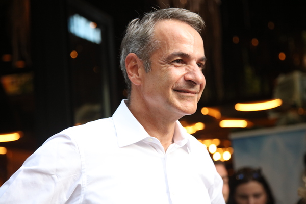 Mitsotakis: "The minimum wage will have exceeded €950 before the elections"