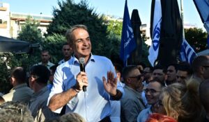 Mitsotakis’ election marathon: rallying the center-right ahead of polls