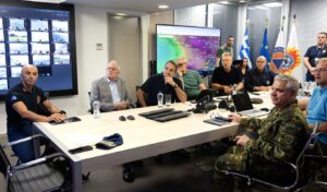 Mitsotakis & Tasoulas at Fire Crisis Command Center (Photos)