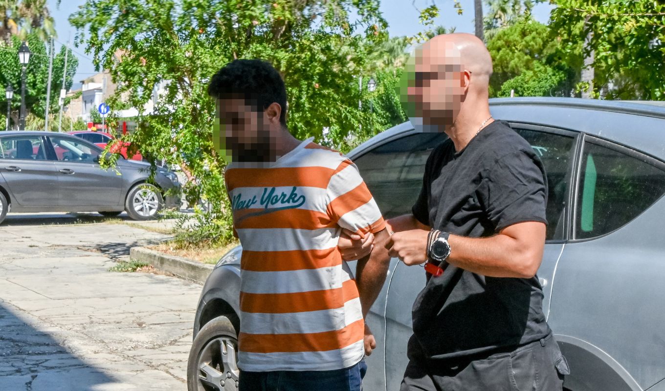 Nafplio: Angry scenes outside court as two Indian nationals accused of psychologist's murder face victim's relatives shouting 'murderers'