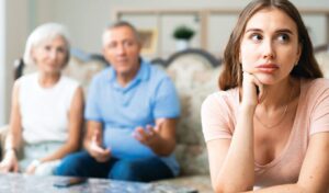 Greece’s housing crisis: 56.3% of young adults still living with parents