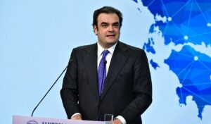 Greece saves €2.6bn in interest through early debt repayment