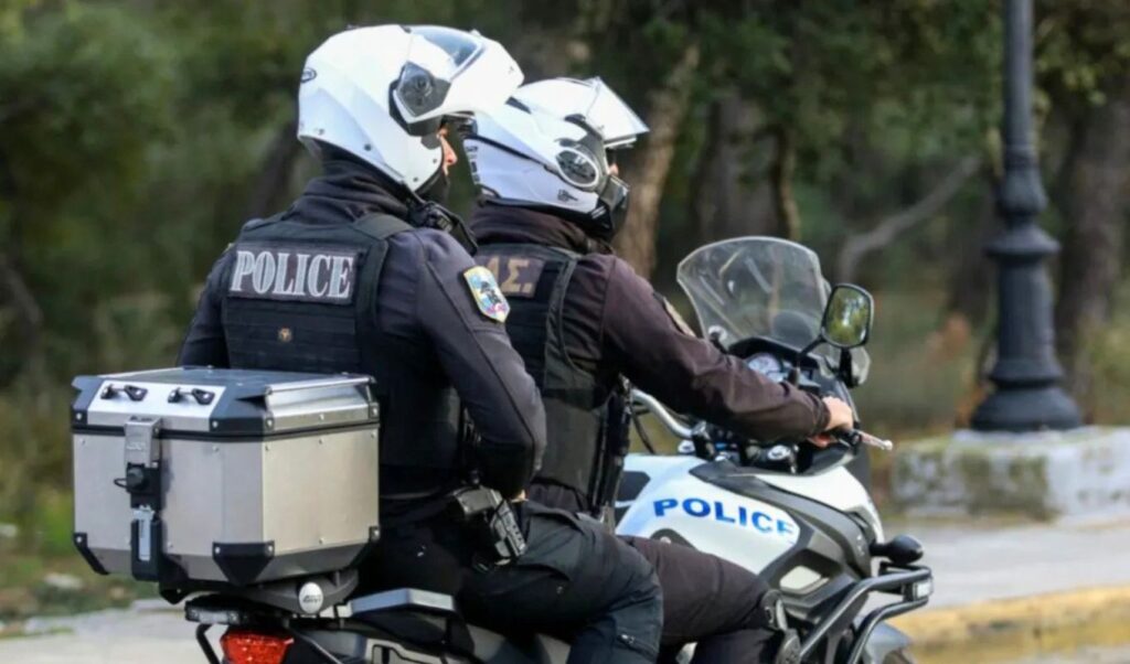 10 Migrant Smugglers Arrested in Evros and Rhodope in 8 Cases