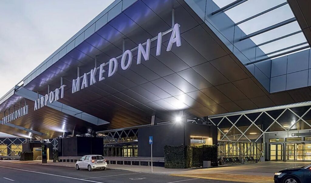 Drunk passenger forces emergency landing in Thessaloniki, gets suspended sentence