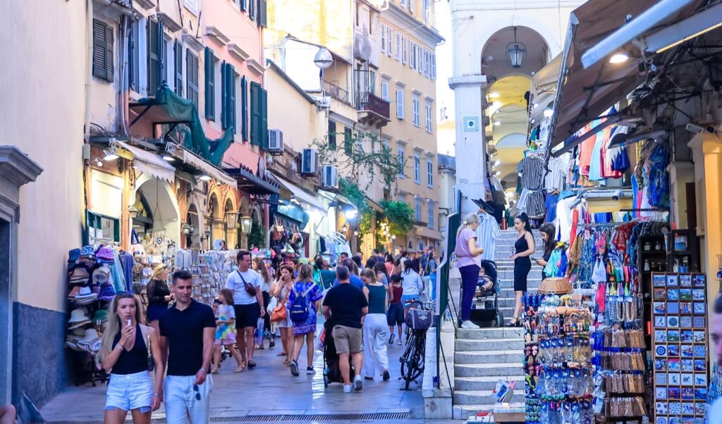 Bank of Greece: Travel receipts up 14.8% in first half of 2026