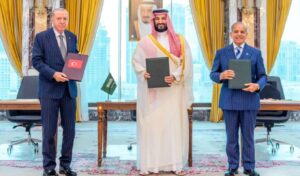 Greece sends clear message to Saudi Arabia over Turkey defense pact