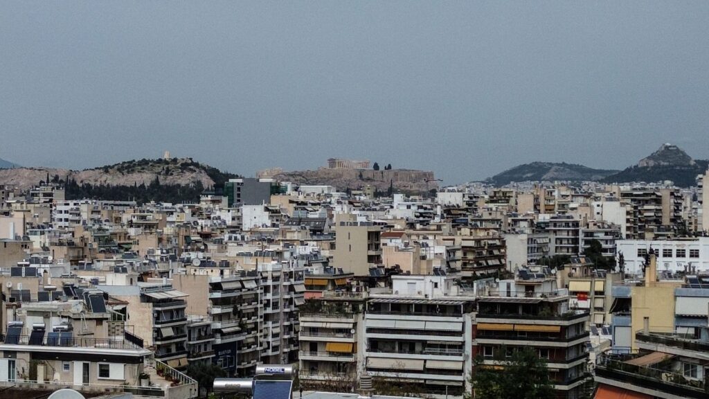 Greece cracks down on undeclared Airbnb income: landlords and property managers under scrutiny