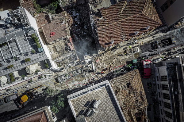 Athens Plaka explosion: Anxiety over six missing persons