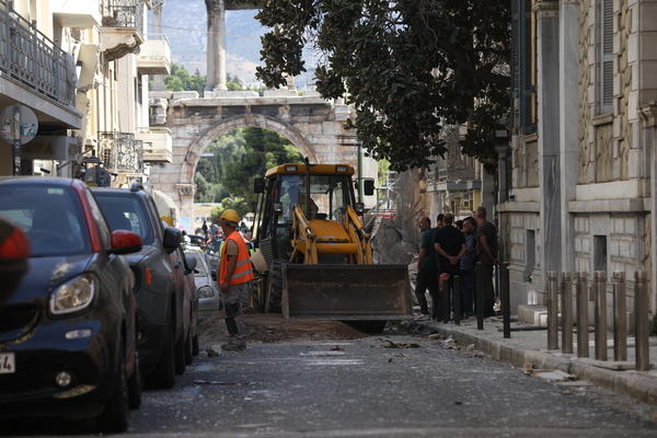 Athens Plaka explosion: Anxiety over six missing persons
