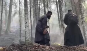 Konitsa wildfire: Monks join volunteers in ninth day of battle