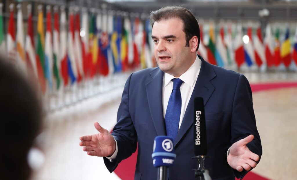 Pierrakakis in Berlin: Remove barriers between EU member states for a stronger Europe
