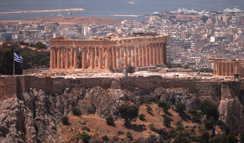 Greece challenges London in the race to attract hedge funds