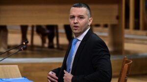 Kasidiaris released from prison, eyes return to Greek politics