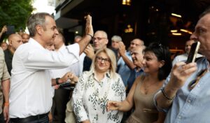 Mitsotakis steps up pace with Athens tours and key visits