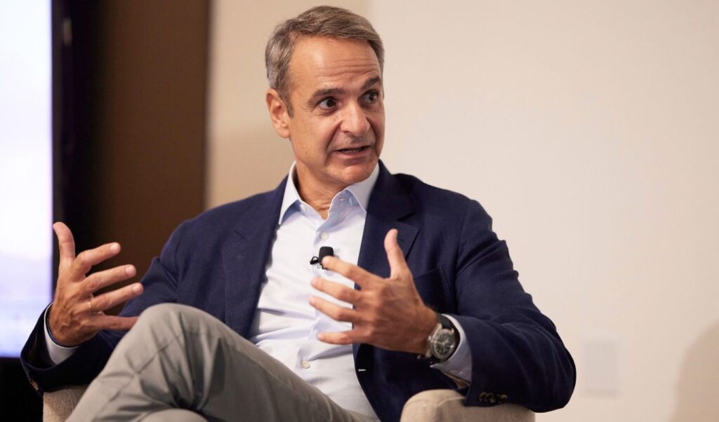 Mitsotakis unveils 5+1 measures to tackle energy price crisis