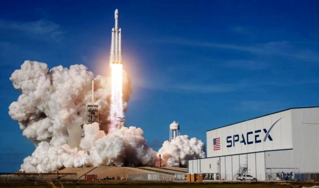 SpaceX Starship completes first orbital flight with 6 Earth orbits and 26 Starlink satellites