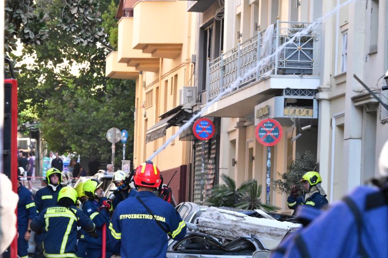 plaka-katarreusi-ktiriou-meta-apo-ekrixi__11_