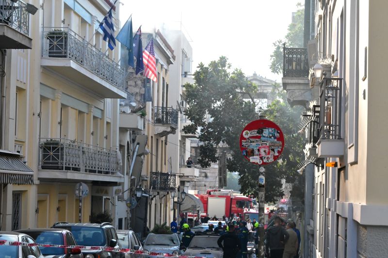 plaka-katarreusi-ktiriou-meta-apo-ekrixi__2_