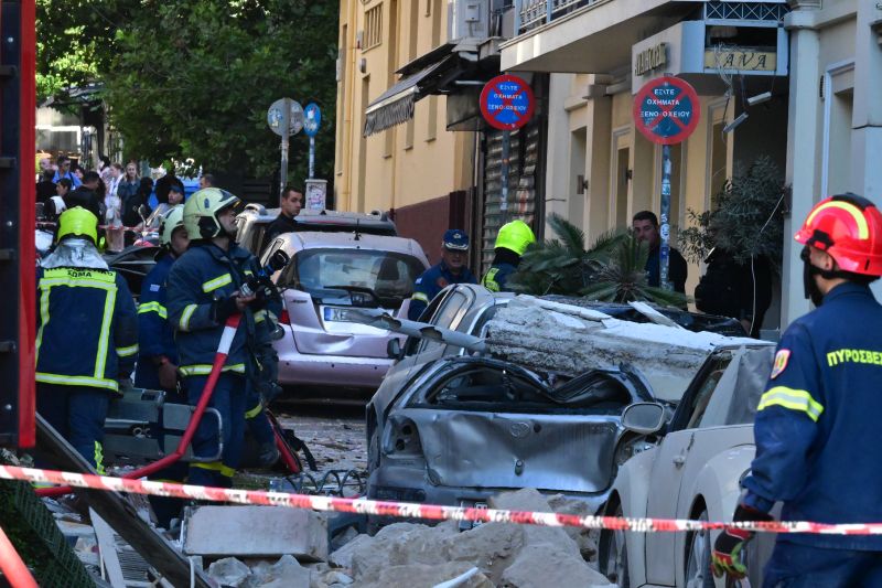 plaka-katarreusi-ktiriou-meta-apo-ekrixi__8_