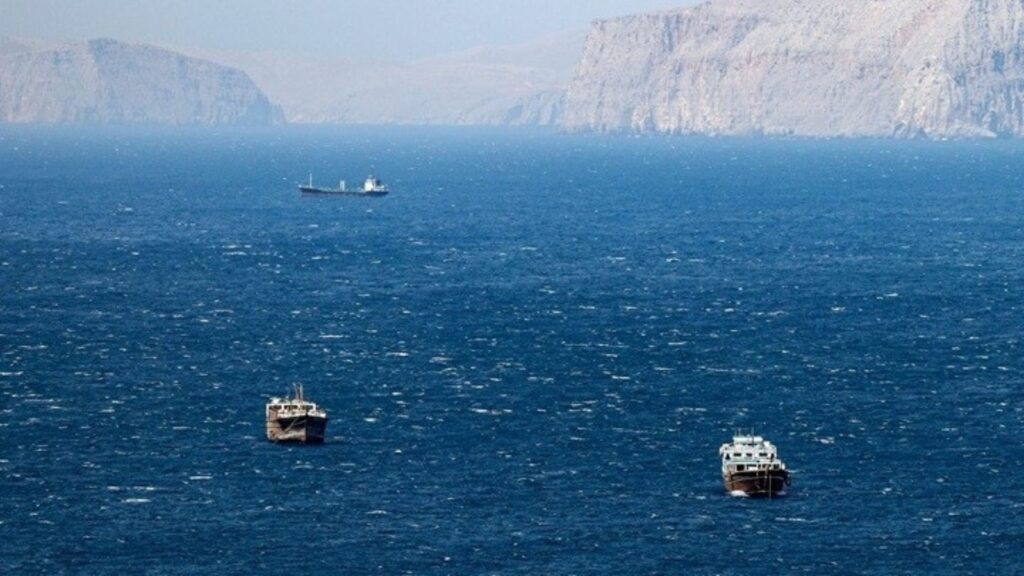 Iran-Gulf meeting postponed: Trump says “I don’t care” about Strait of Hormuz talks