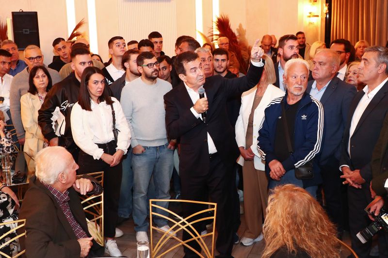 xrysoxoidis-politiki-sygkentrosi-3