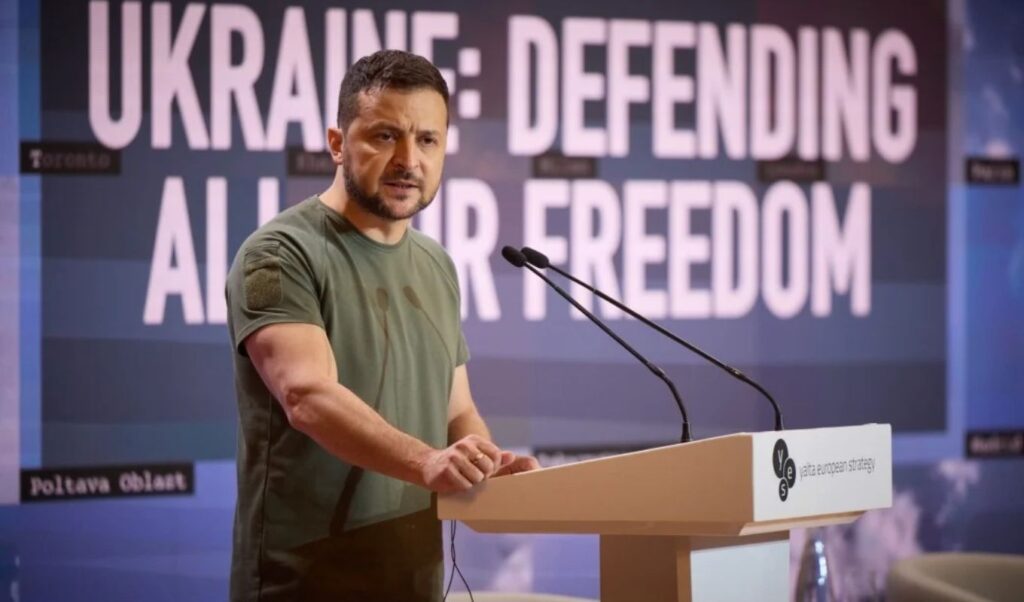 Zelensky urges Trump: “Impose strict sanctions on Russia now”