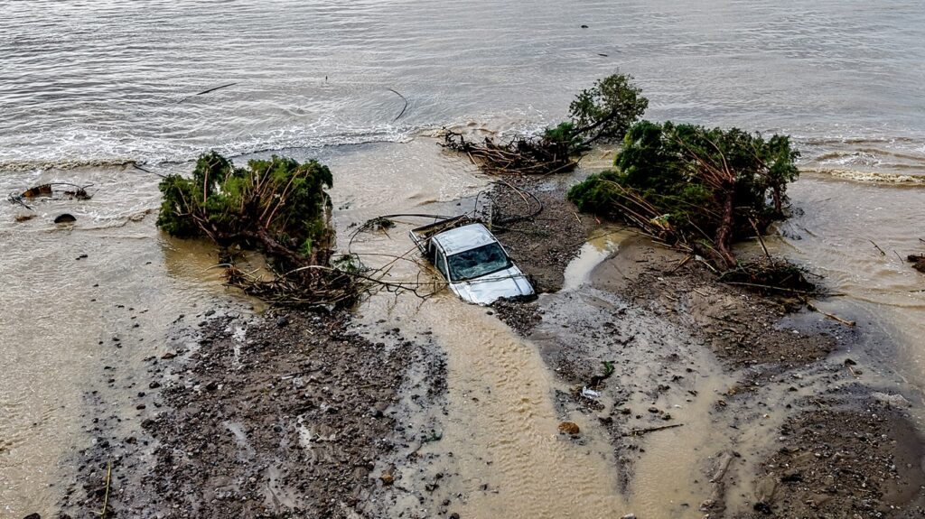 Crete Battered by Severe Storm: Record 420mm Rainfall at Xyloskalo