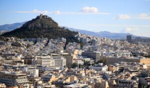 30,000 properties frozen in banks and investment funds