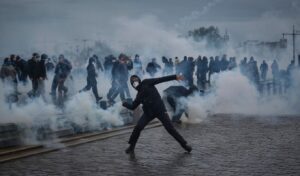 Europe in flames: 1,000 arrests in France, riots in Albania, looting in Barcelona, protesters storm the Colosseum