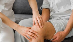 Greece’s physiotherapy association warns of illegal practitioners