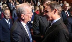 Honorary Bank of France Governor: “Greece is a story of courage and hope”