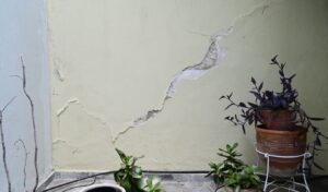 Kypseli residents demand answers over metro tunnel damage and earthquake safety fears