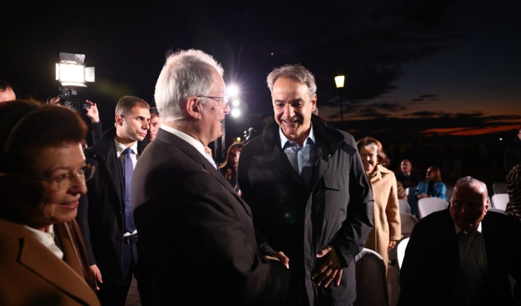 Mitsotakis: “We’re illuminating all of Thessaloniki and Macedonia”