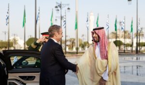 Mitsotakis in Riyadh: Patriots, Turkey-Libya deal, and Greece’s Gulf strategy