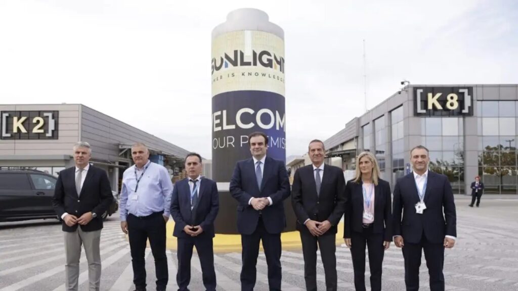 Pierrakakis visits Sunlight in Xanthi: “A Greek success story with a global footprint”