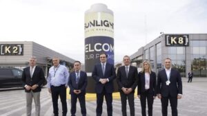 Pierrakakis visits Sunlight in Xanthi: “A Greek success story with a global footprint”