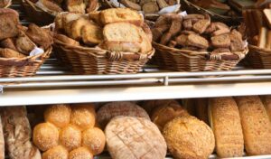 Greek Bakeries in Crisis: 1,500 Closures in 3 Years & Bread Prices Rising