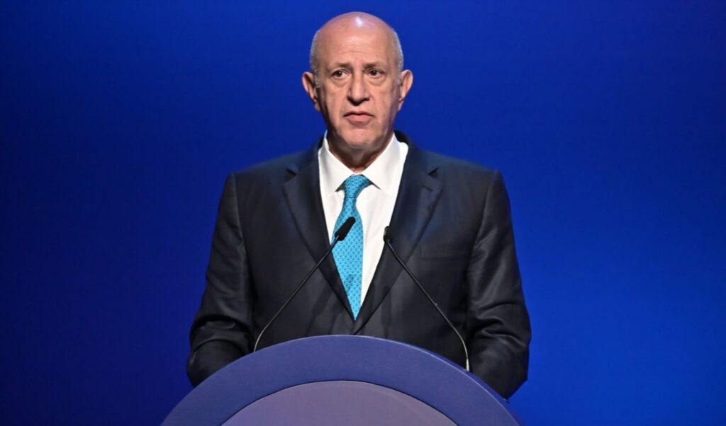 Greek Industry Gets Support: SEB Chief Welcomes Mitsotakis Plan