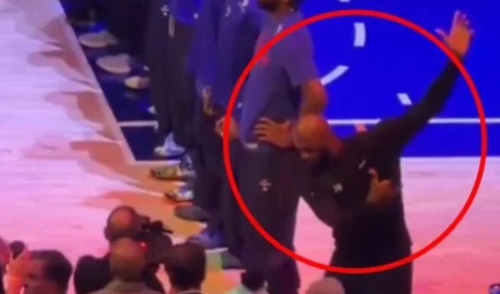 Trump blasts LeBron James over national anthem behavior: “A total disgrace”
